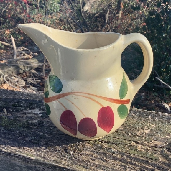 Vintage Watt Pottery Redbud Creamer #15 Pitcher - Picture 1 of 6